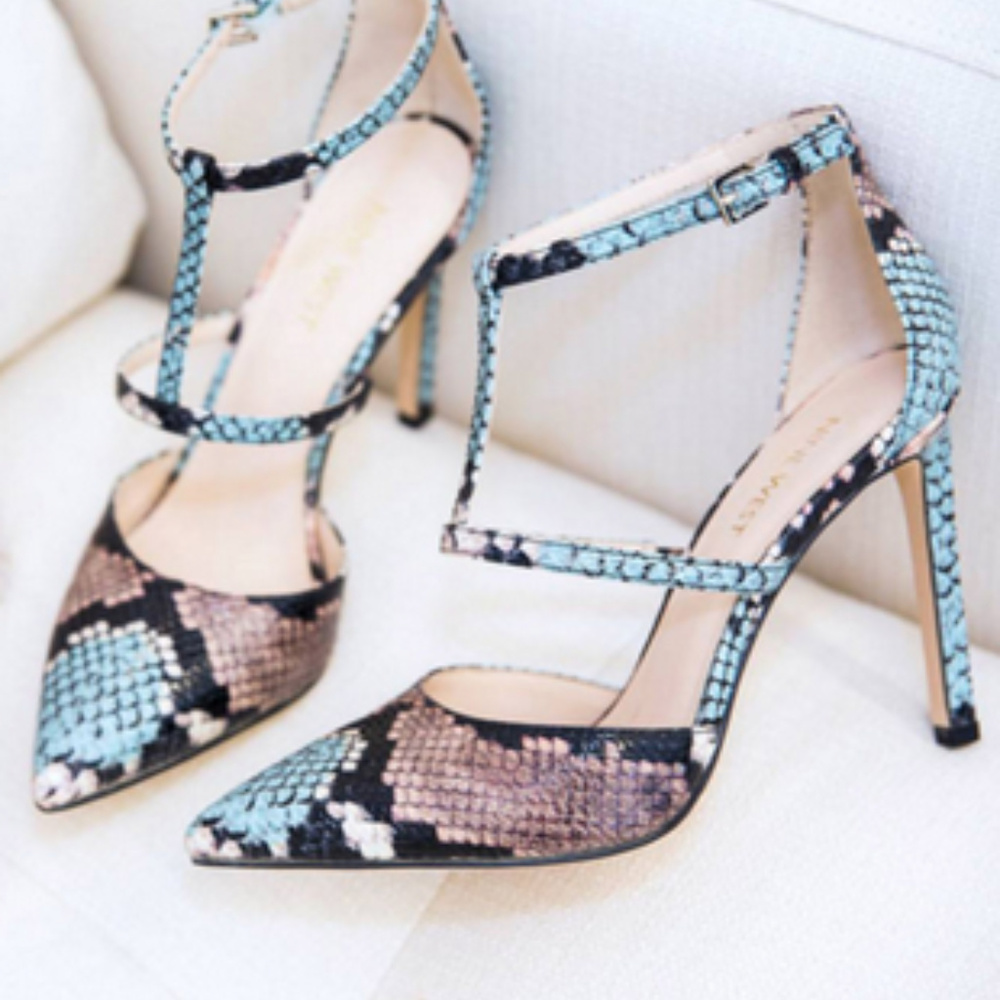 Nine West Tornaydo Snake Skin Look Pump